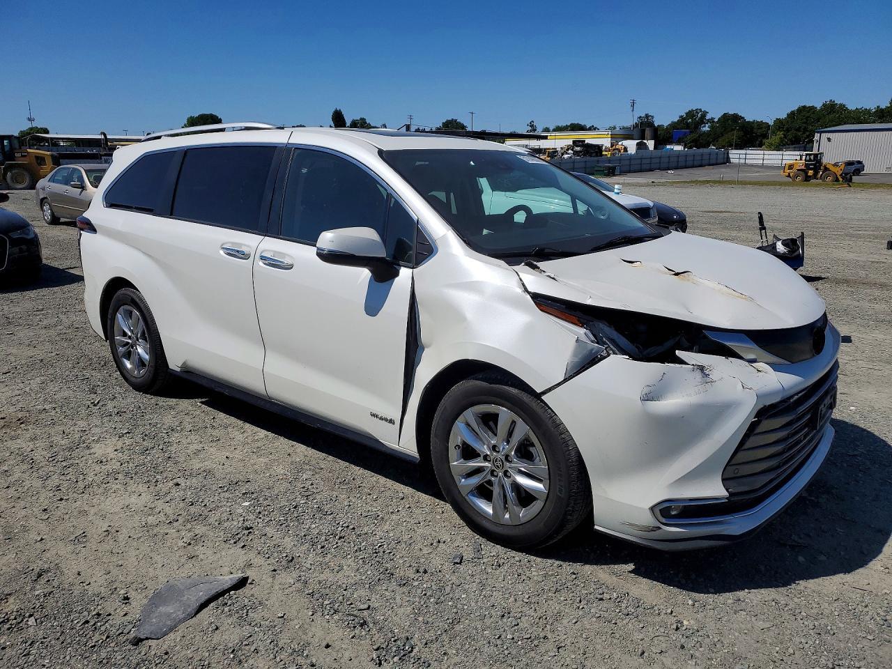 2021 Toyota Sienna Limited 7-Passenger - Фото 4