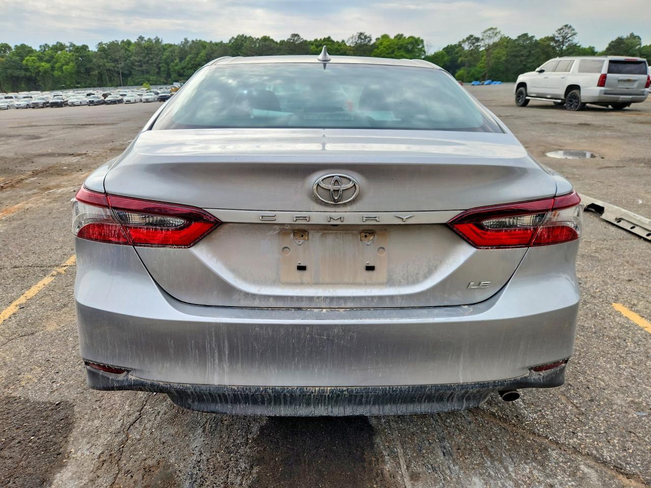 2024 Toyota Camry Le - Фото 6