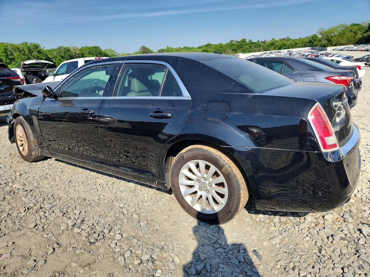2014 Chrysler 300 - Image 2