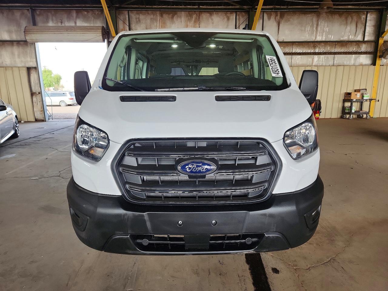 2025 Ford Transit T-250 - Image 5