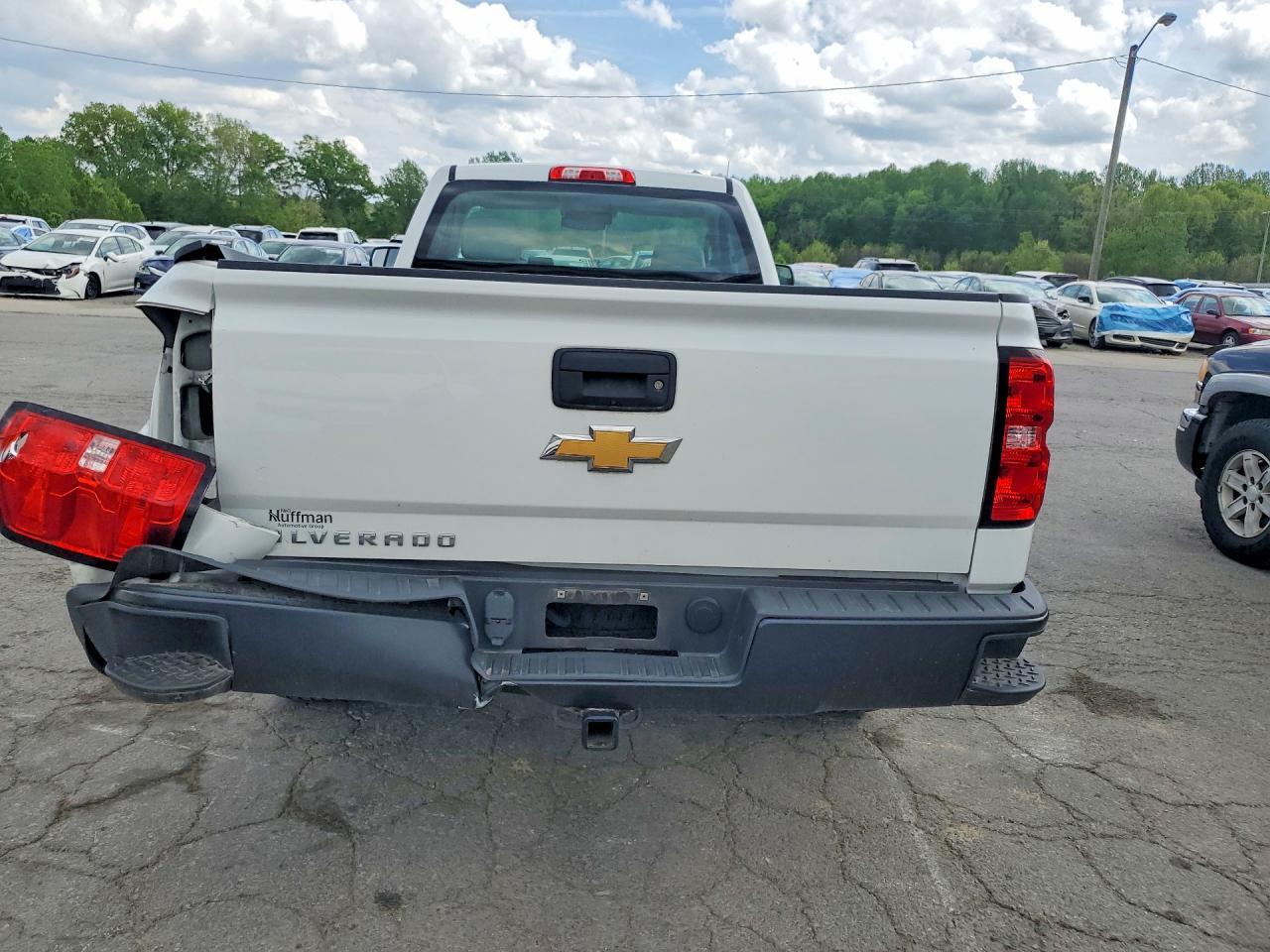 2018 Chevrolet Silverado C1500 - Image 6