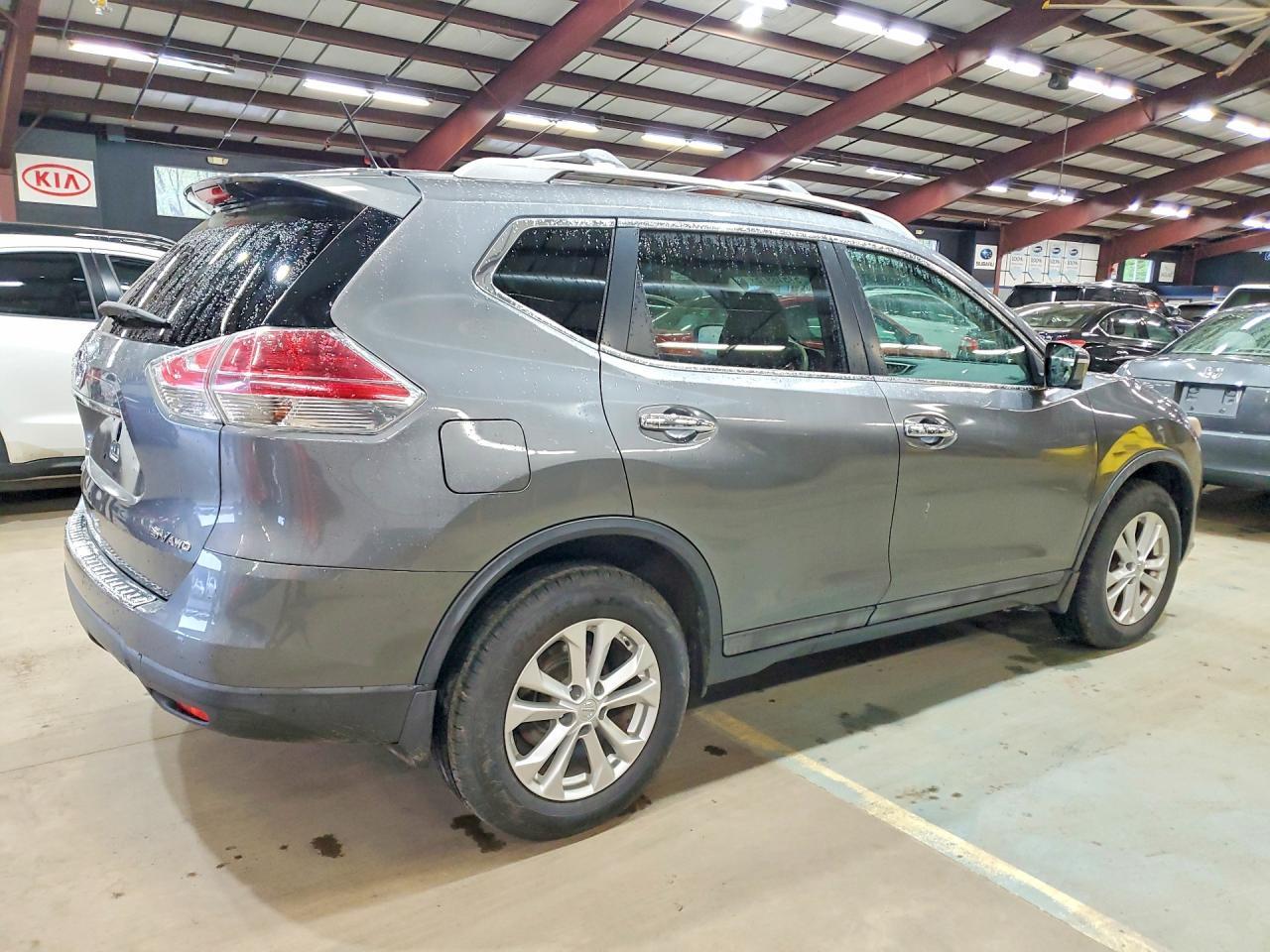2015 Nissan Rogue Sv - Image 3