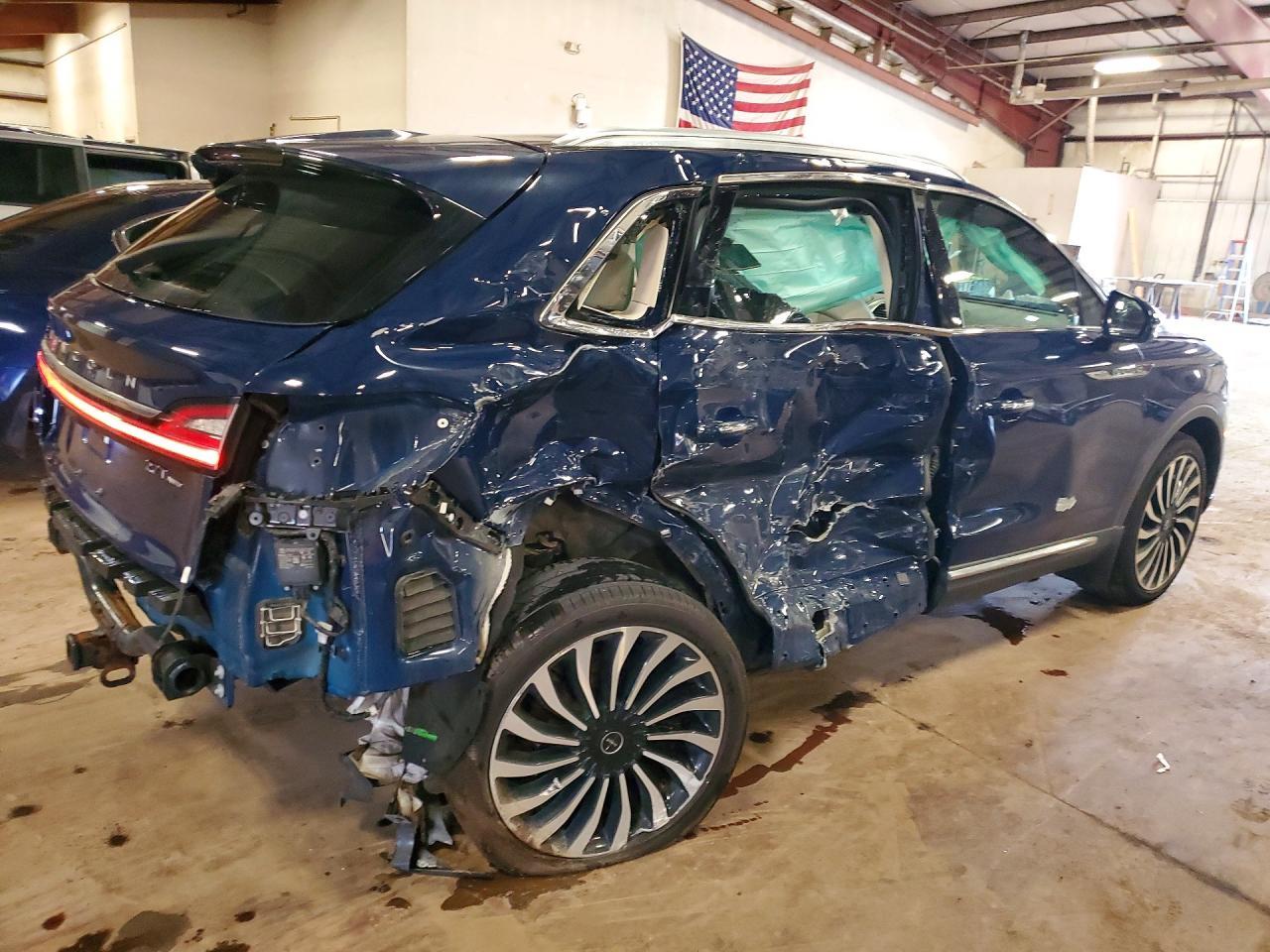 2019 Lincoln Nautilus Black Label - Фото 3