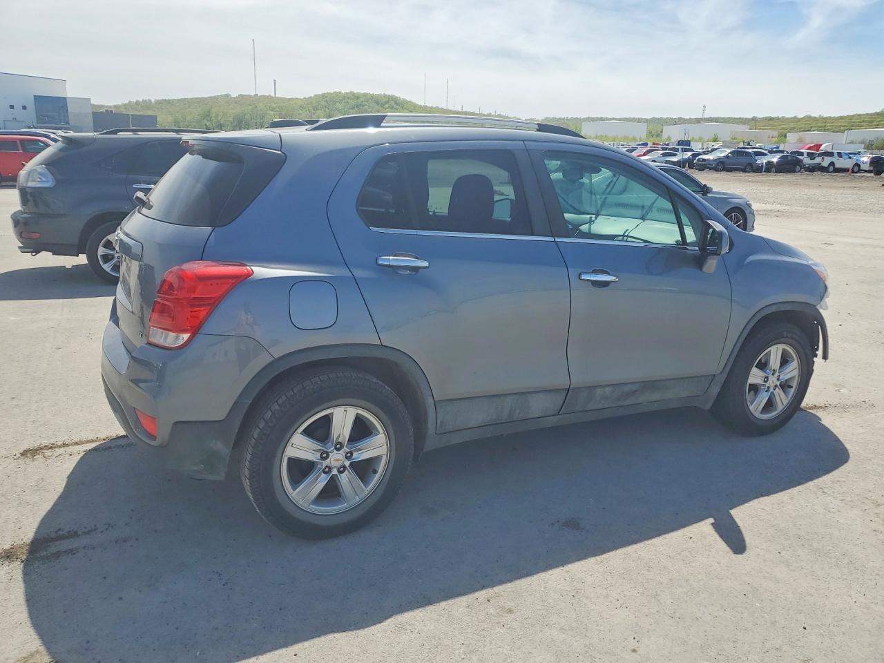 2019 Chevrolet Trax 1Lt - Image 3