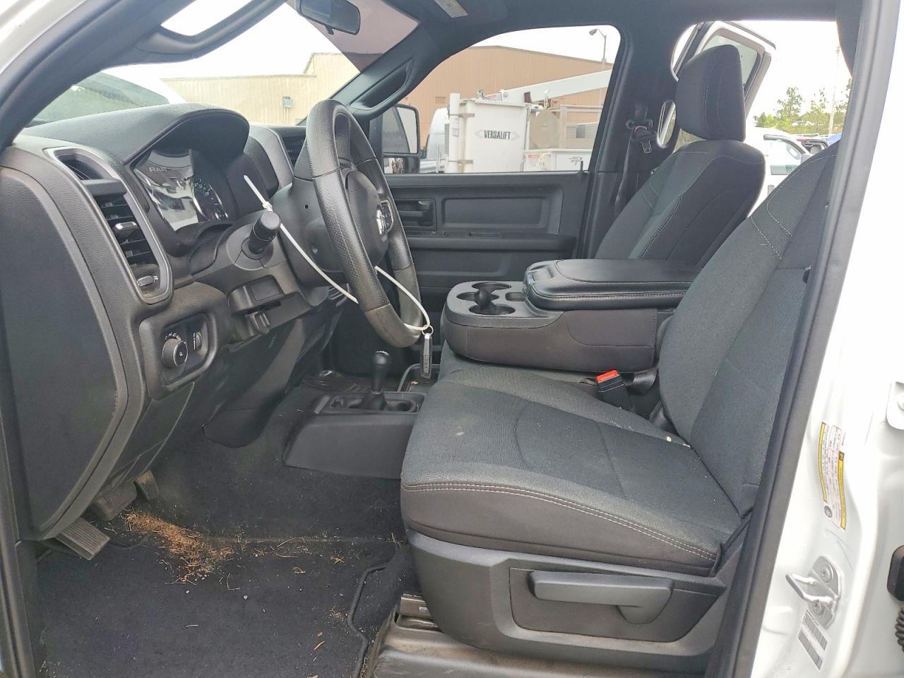 2024 Ram 3500 Tradesman - Фото 7