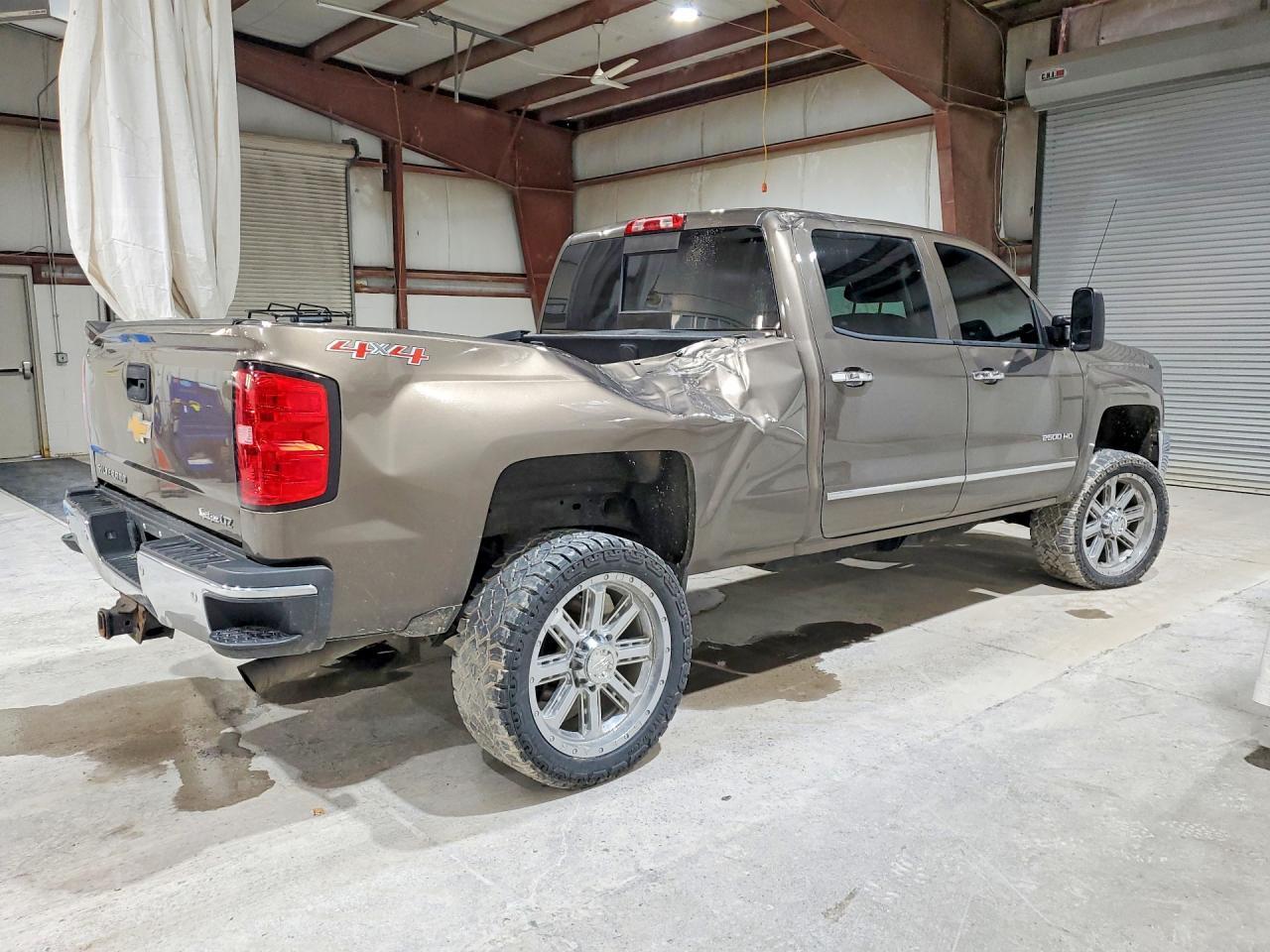 2015 Chevrolet Silverado K2500 Heavy Duty Ltz - Image 3