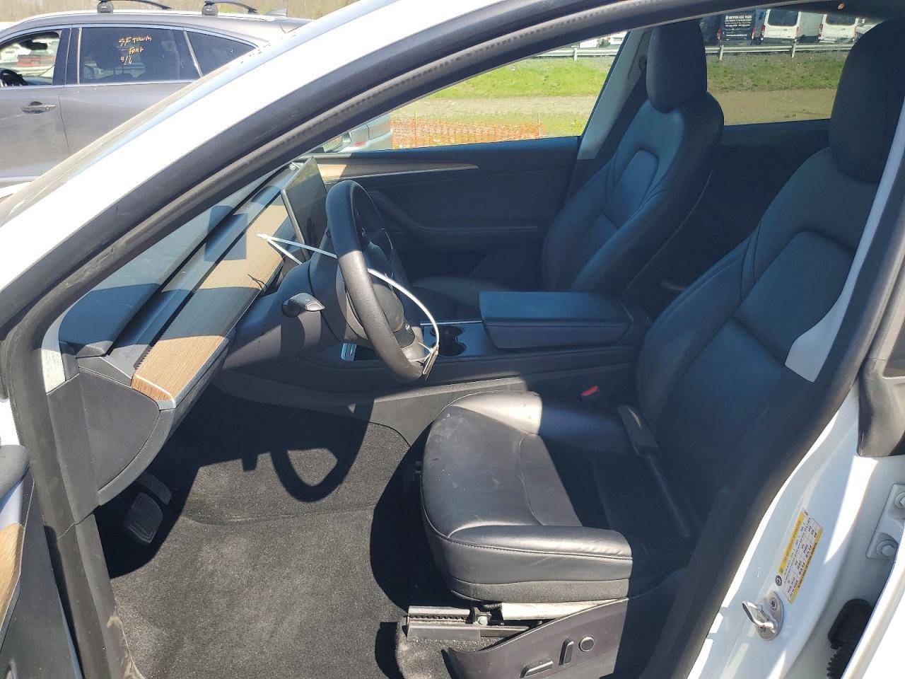 2023 Tesla Model Y - Image 7