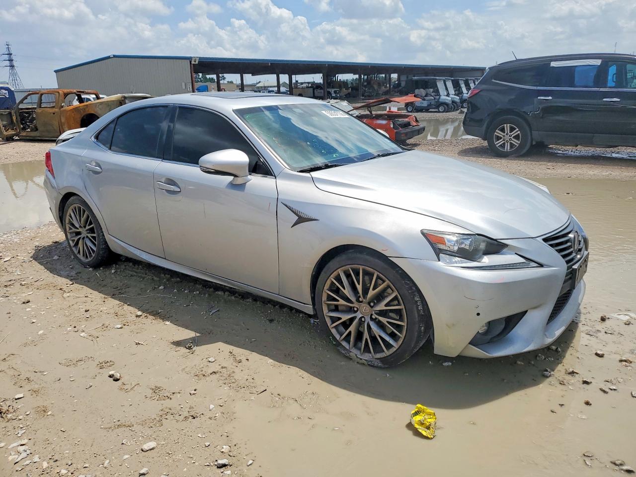 2016 Lexus Is 200T - Фото 4