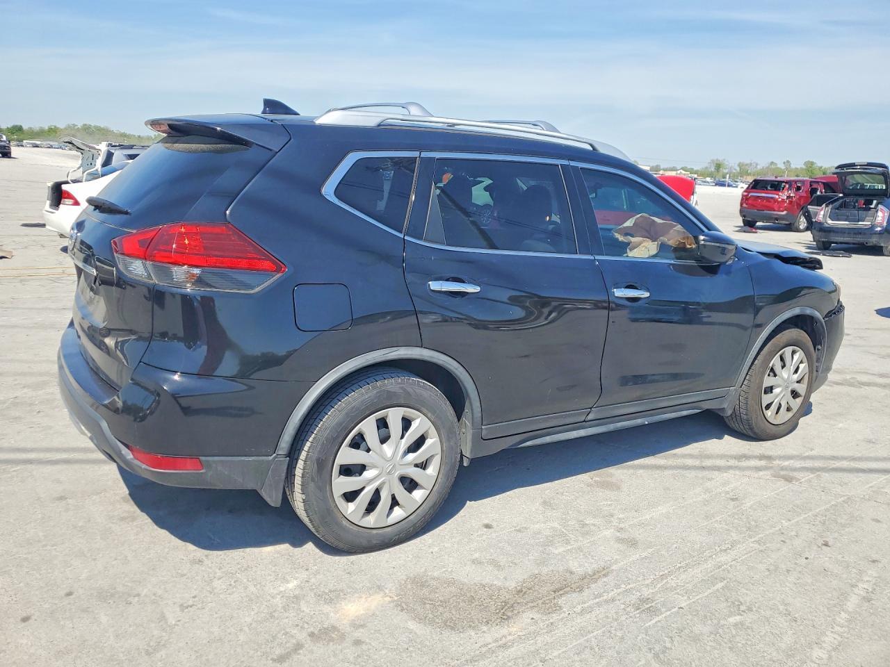 2017 Nissan Rogue S - Image 3