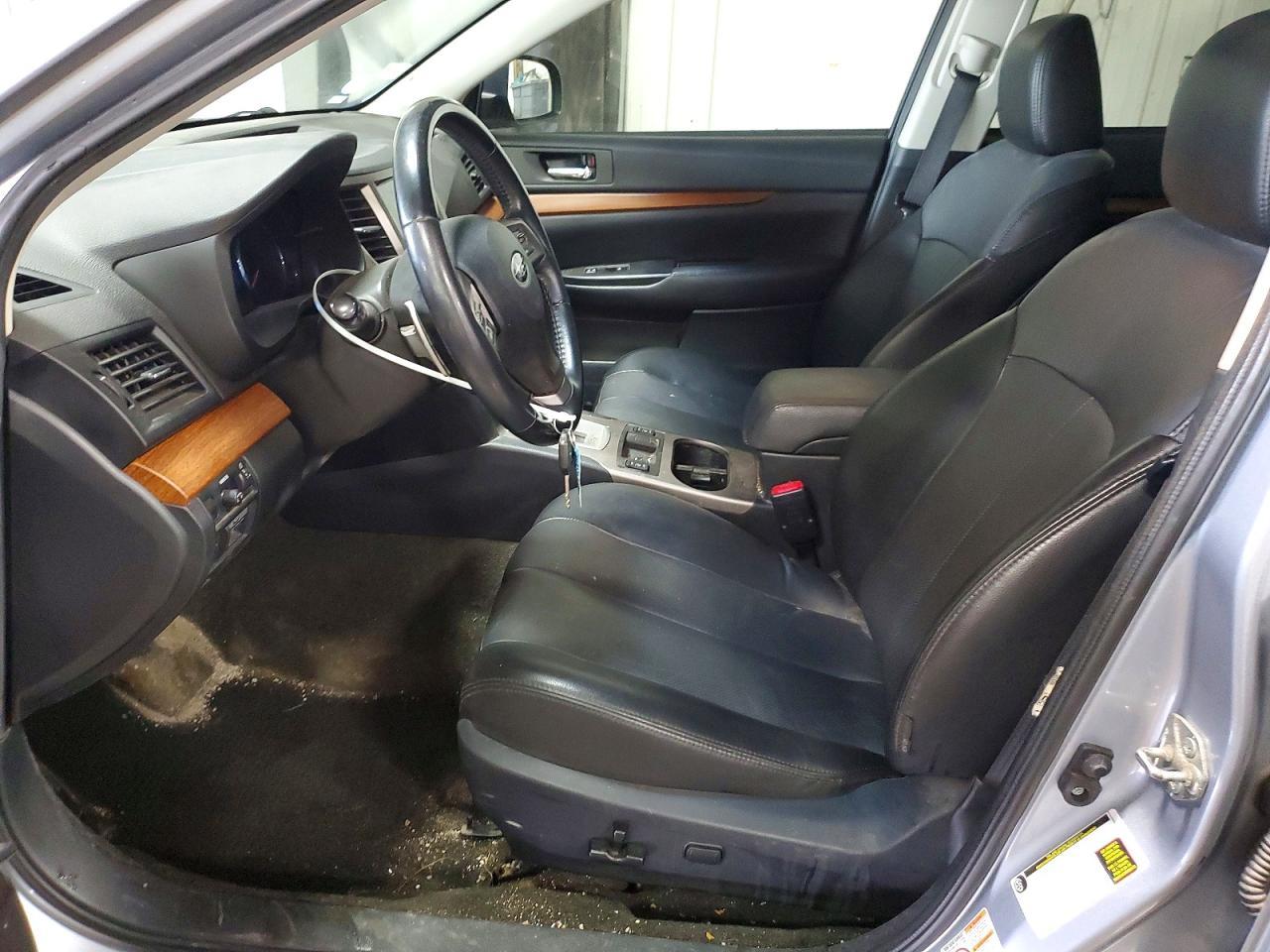 2014 Subaru Outback 2.5I Limited - Image 7