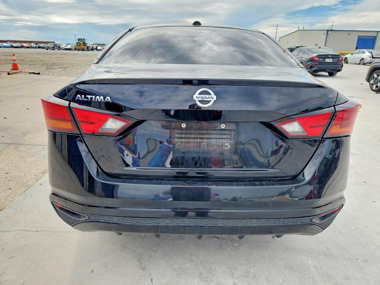 2020 Nissan Altima S - Фото 6