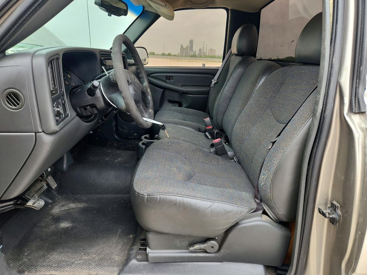 2003 GMC New Sierra C1500 - Фото 7