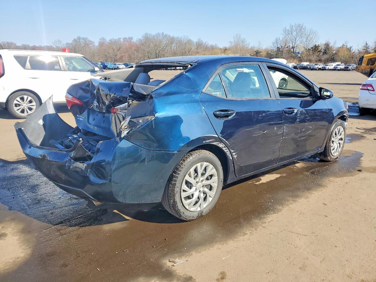 2019 Toyota Corolla Le - Фото 3