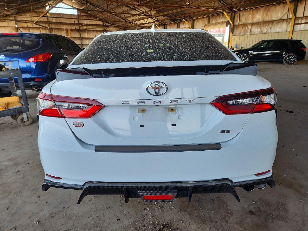 2022 Toyota Camry Se - Фото 6