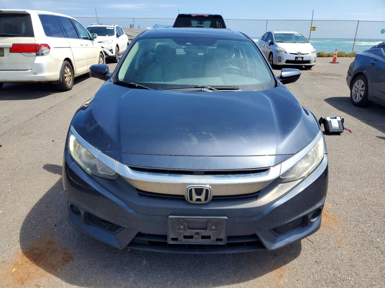 2017 Honda Civic Ex - Image 5