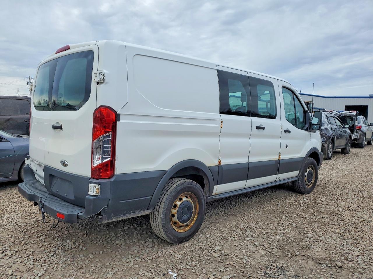 2015 Ford Transit 250 Delivery Van - Фото 3