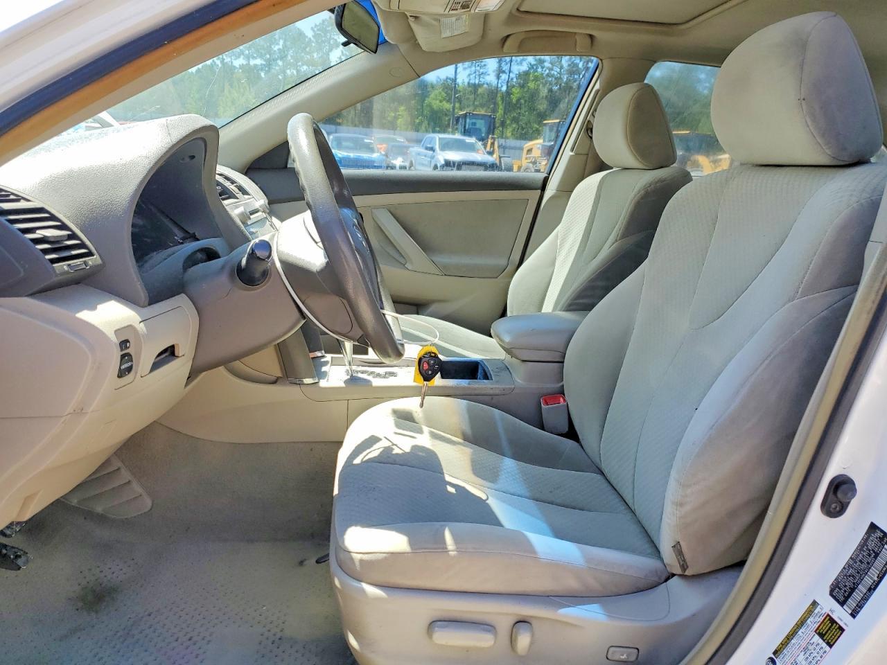 2008 Toyota Camry Le - Фото 7