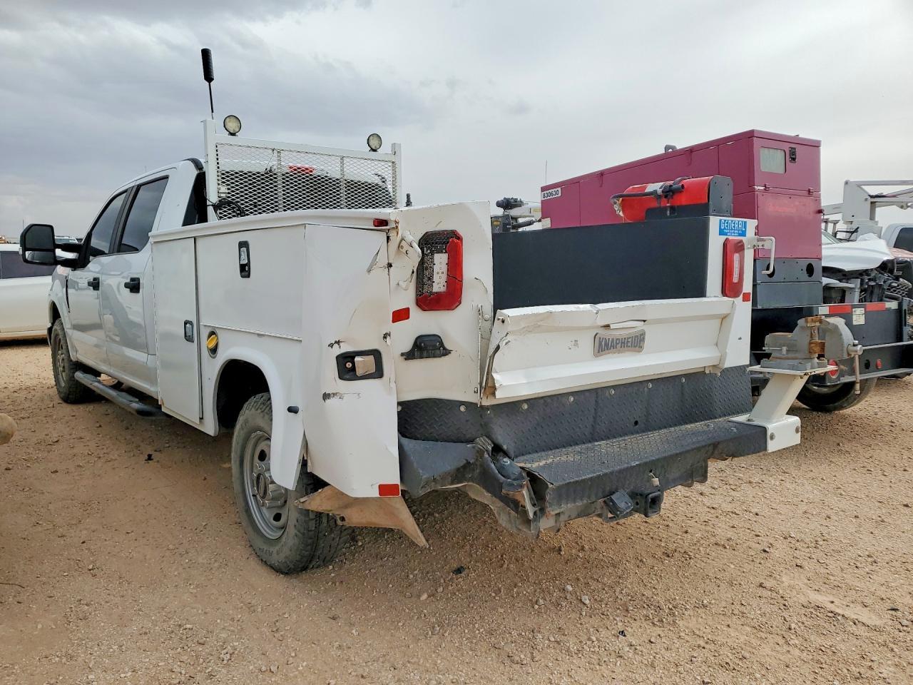 2019 Ford F250 Super Duty Utility / Service Truck - Фото 2