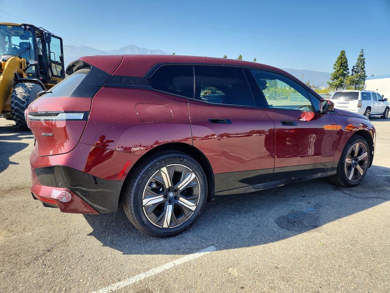 2025 BMW Ix xDrive50 - Image 3