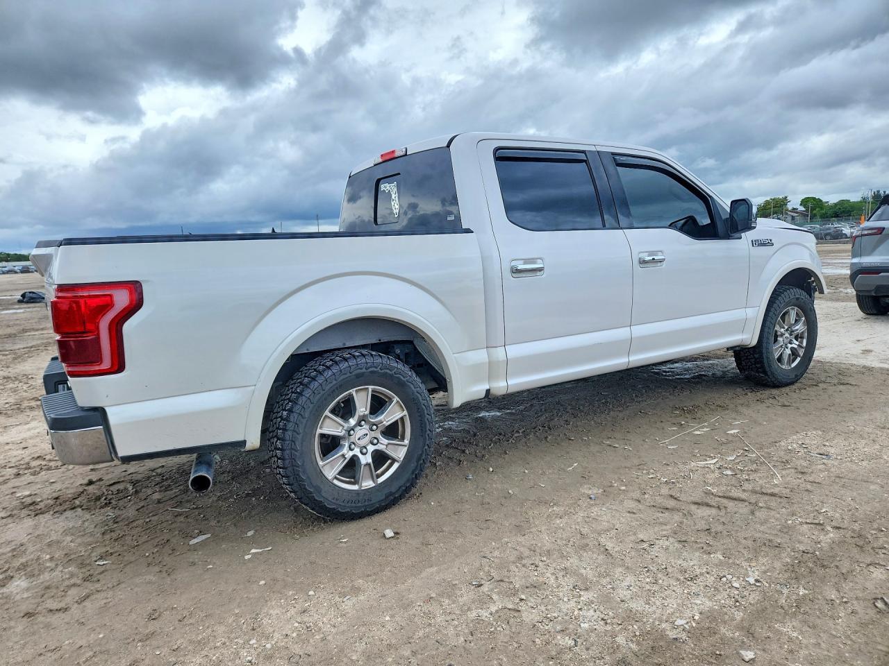 2015 Ford F150 Supercrew - Image 5