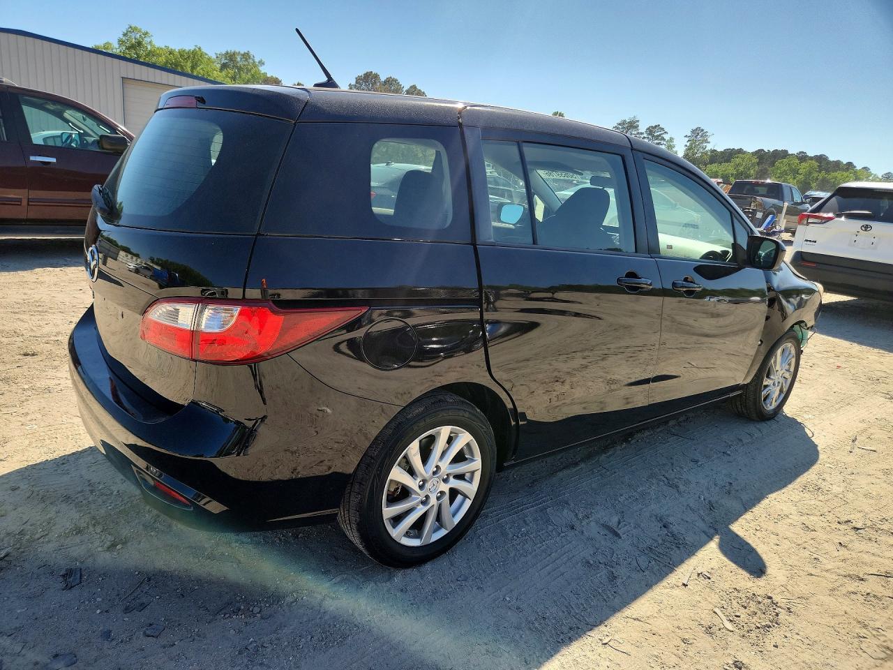 2012 Mazda 5 - Image 3
