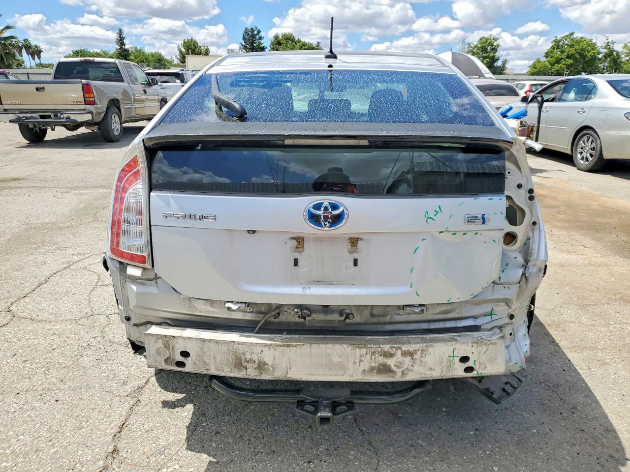 2014 Toyota Prius Three - Image 6