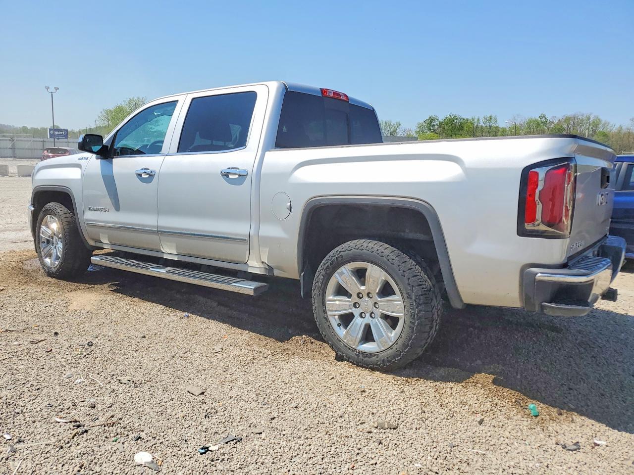 2017 GMC Sierra K1500 Slt - Image 2