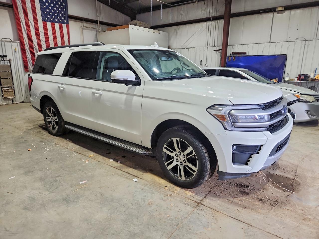 2022 Ford Expedition Max Xlt - Image 4
