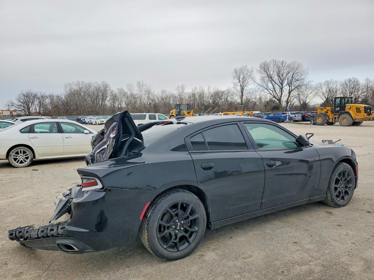 2017 Dodge Charger Sxt - Фото 3