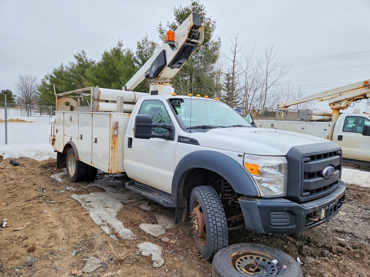 2013 Ford F450 Super Duty - Фото 4