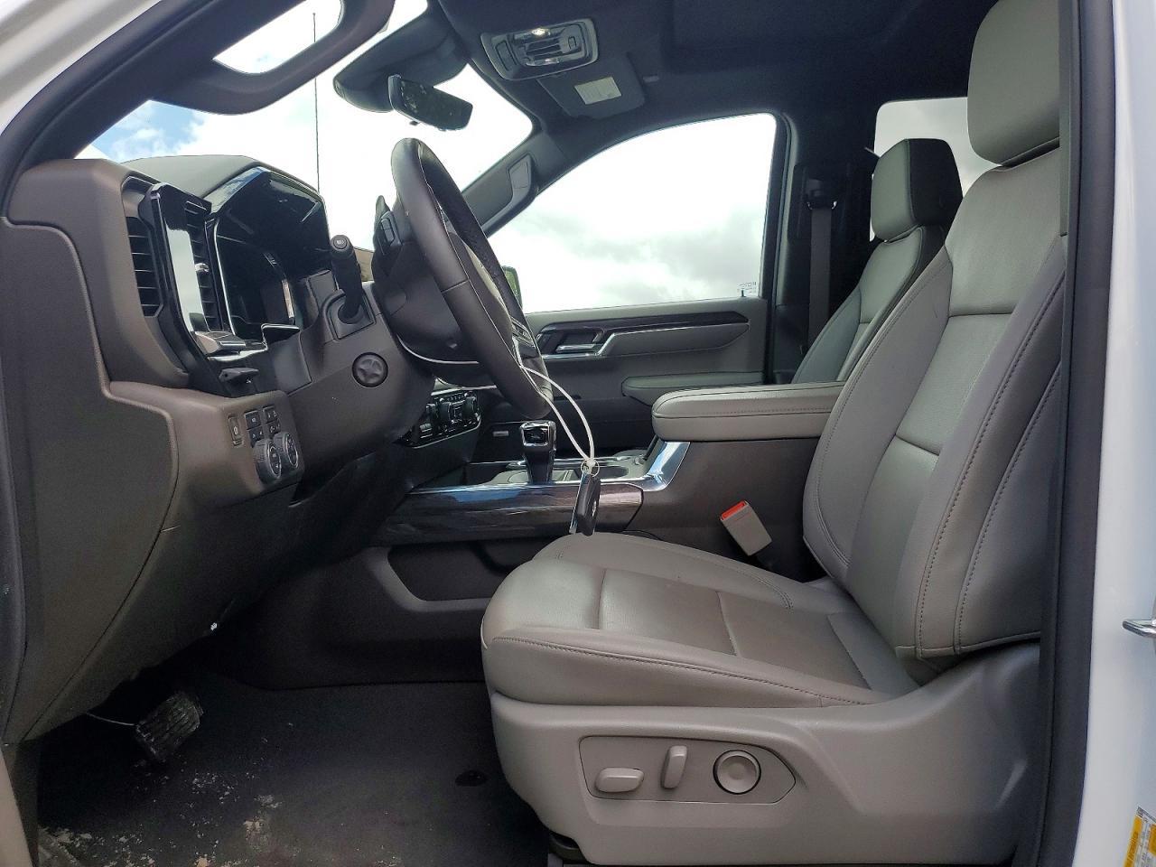 2025 Chevrolet Silverado K1500 Ltz - Image 7