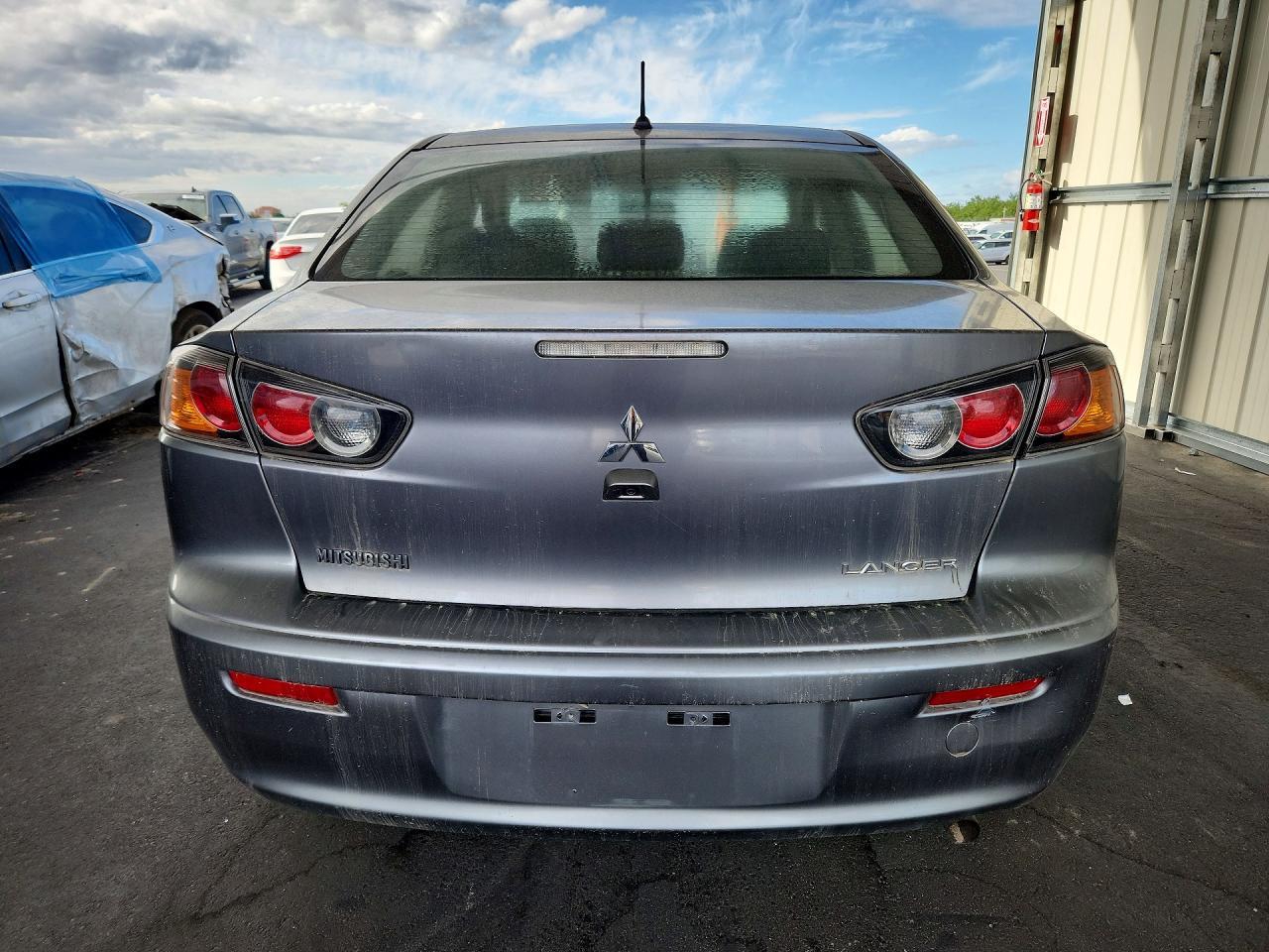 2017 Mitsubishi Lancer - Фото 6