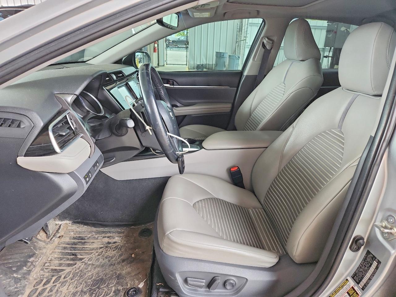 2018 Toyota Camry Se - Фото 7