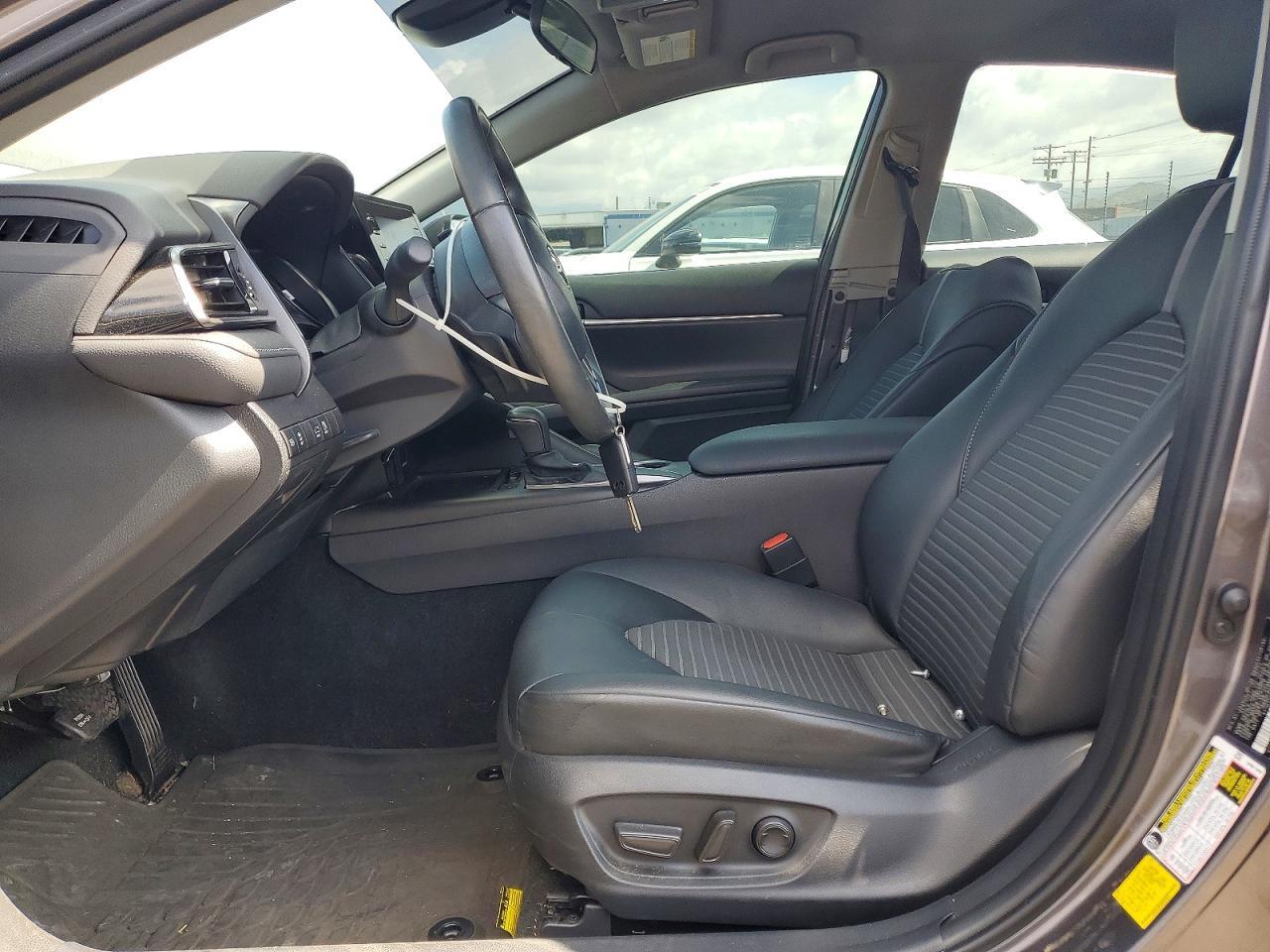 2023 Toyota Camry Se - Фото 7