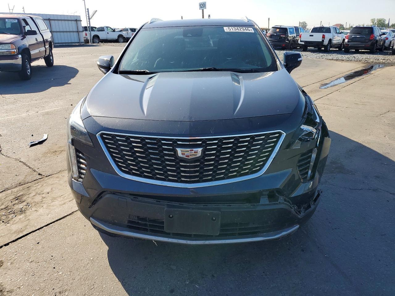 2023 Cadillac Xt4 Premium Luxury - Image 5