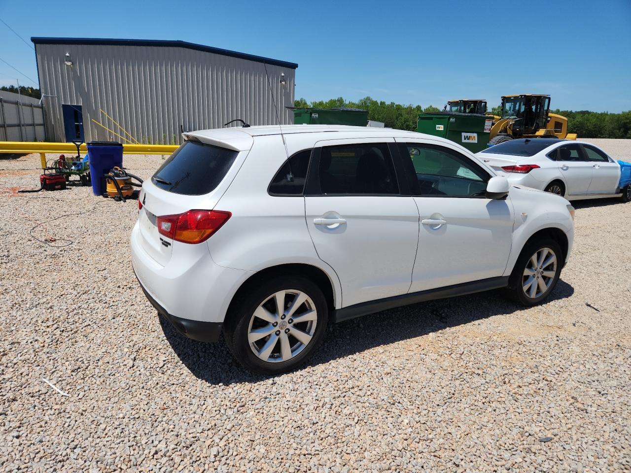 2013 Mitsubishi Outlander Sport Es - Image 3