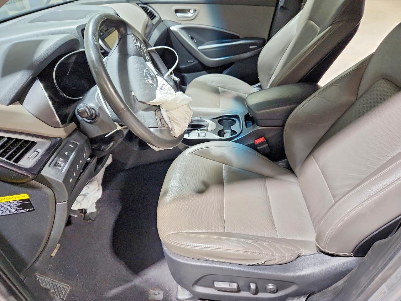 2015 Hyundai Santa Fe Limited - Image 7