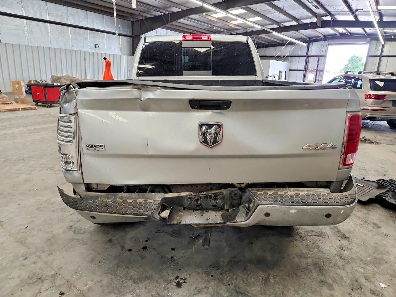 2015 Ram 2500 Laramie - Фото 6