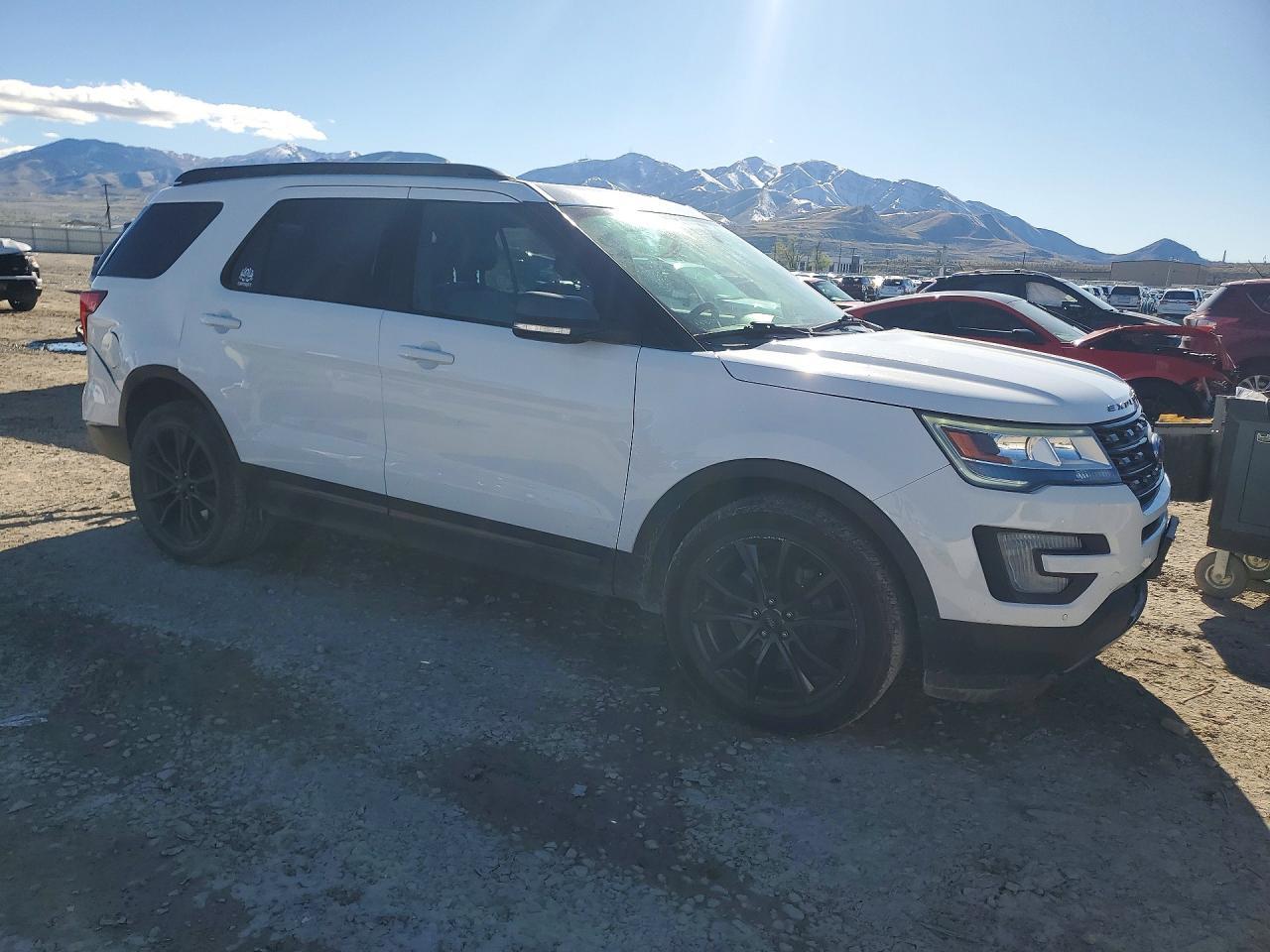 2017 Ford Explorer Xlt - Фото 4