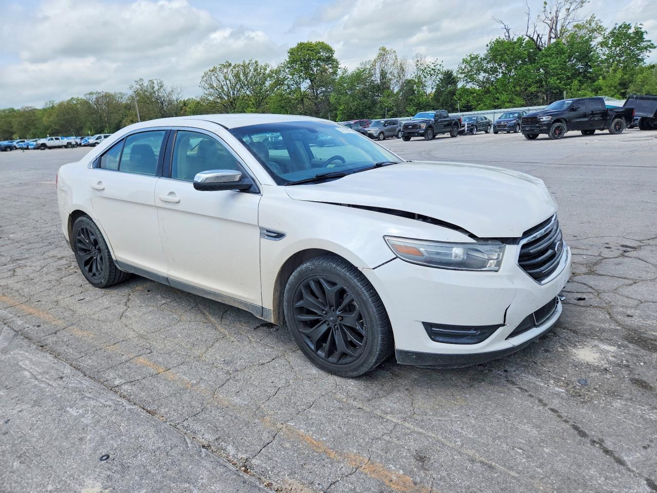 2013 Ford Taurus Limited - Фото 4