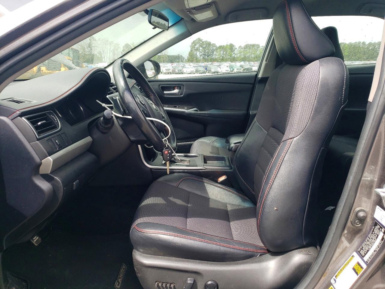 2017 Toyota Camry Se - Фото 7