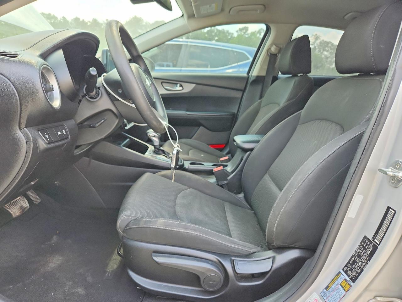 2019 Kia Forte Lxs - Image 7