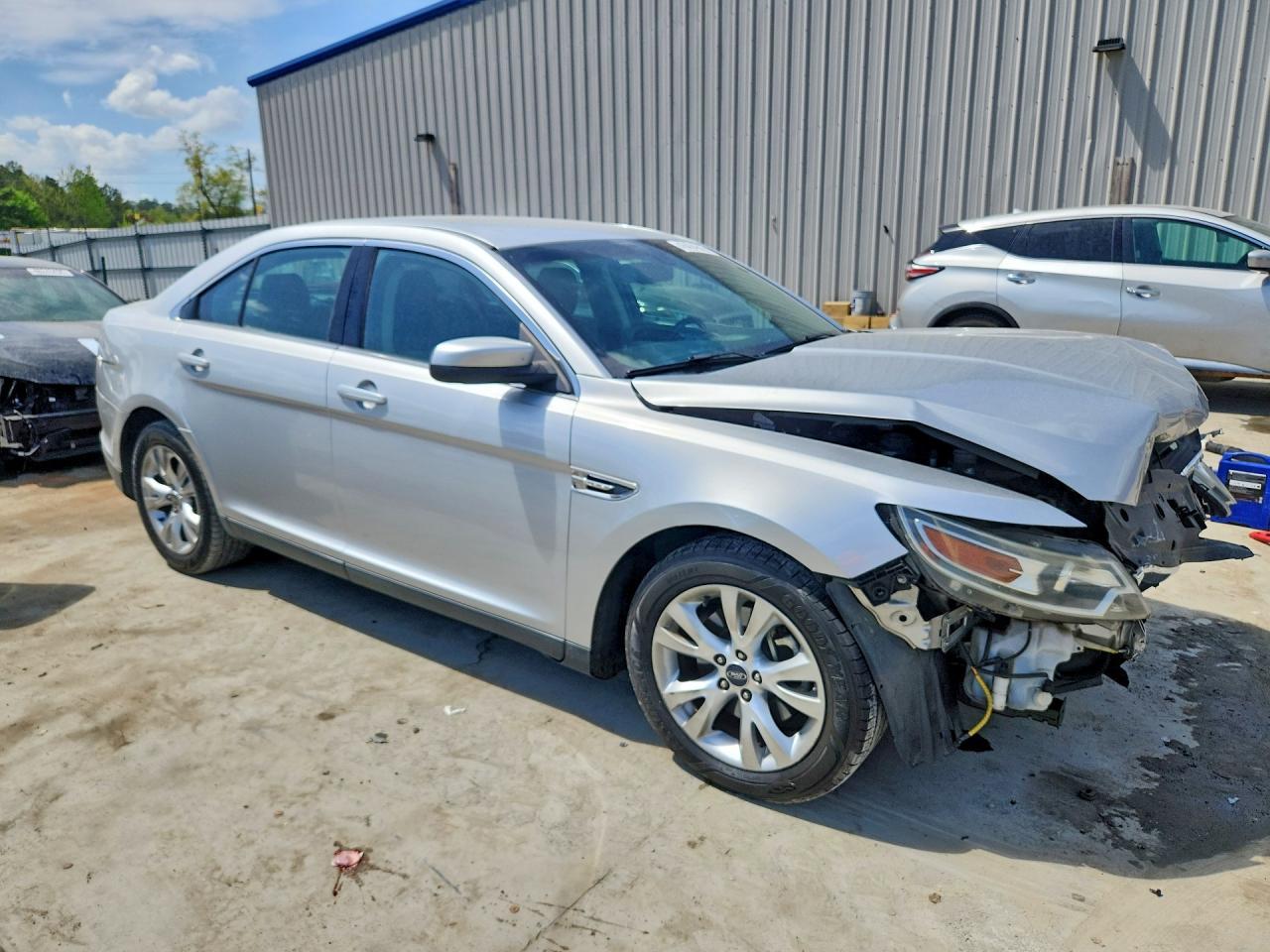2011 Ford Taurus Sel - Фото 4