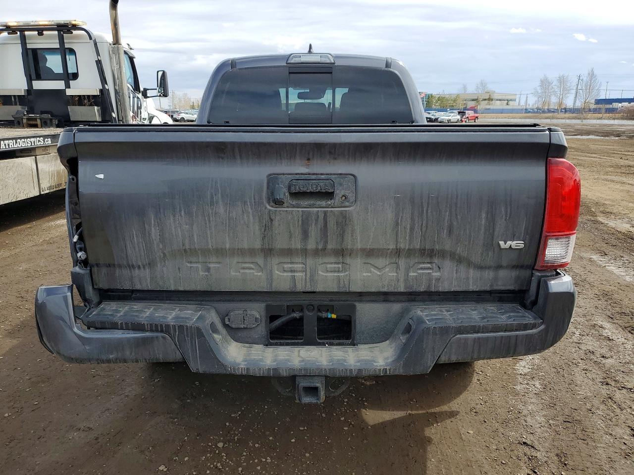 2018 Toyota Tacoma Sr5 V6 - Image 6