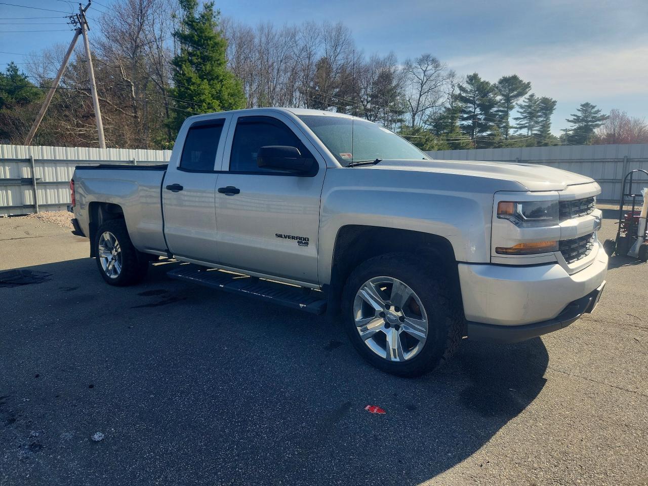 2016 Chevrolet Silverado K1500 Custom - Image 4