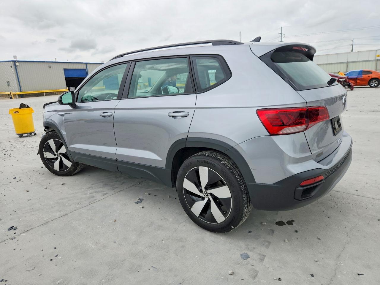 2024 Volkswagen Taos S - Фото 2