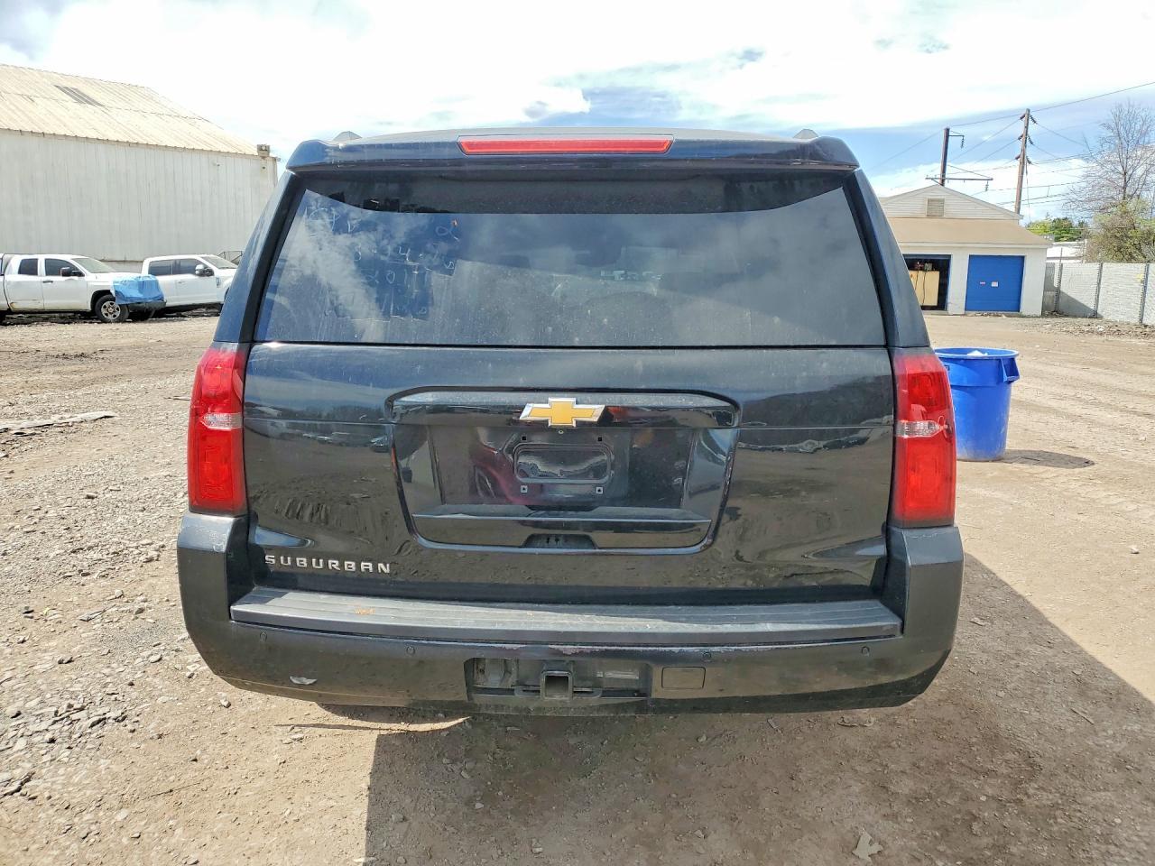 2017 Chevrolet Suburban K1500 Lt - Фото 6
