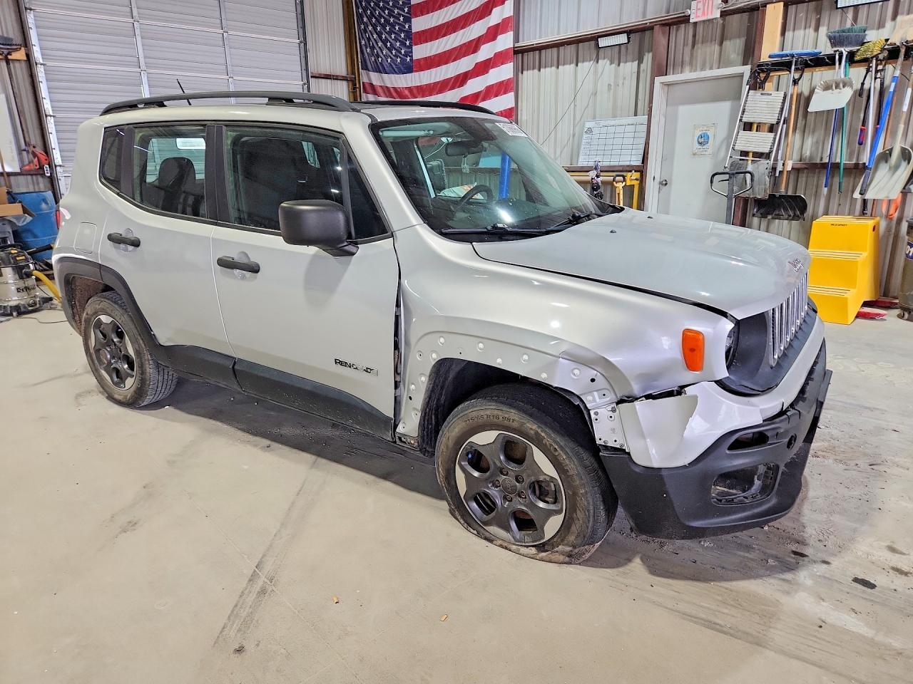 2015 Jeep Renegade Sport - Фото 4