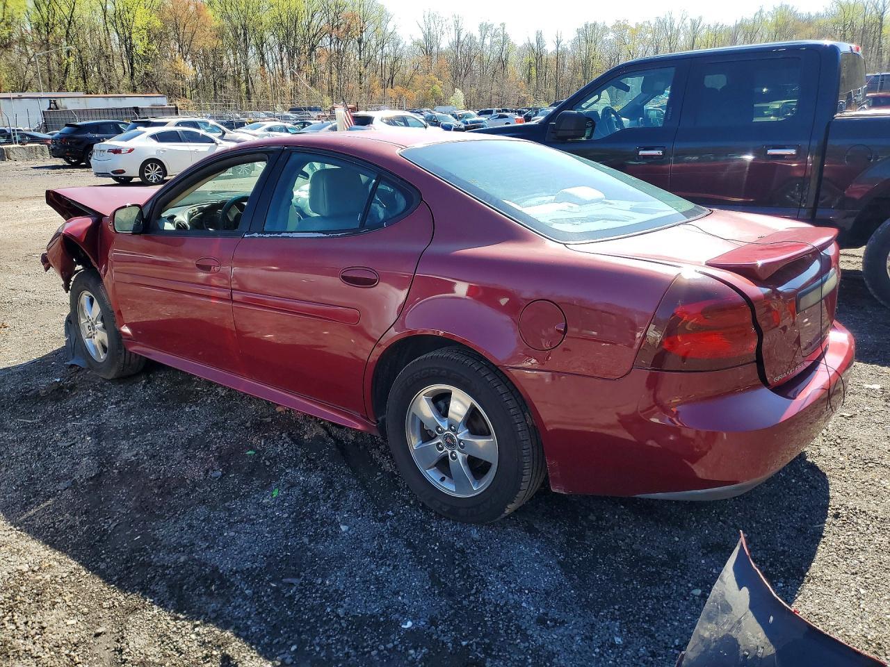 2005 Pontiac Grand Prix - Image 2