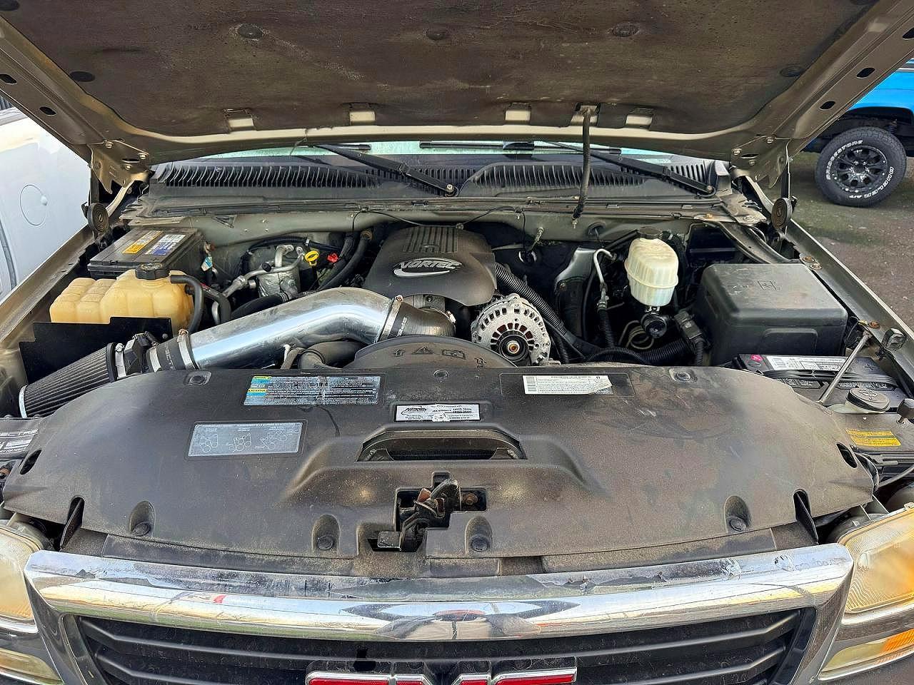 2003 GMC Sierra K1500 Heavy Duty - Image 7